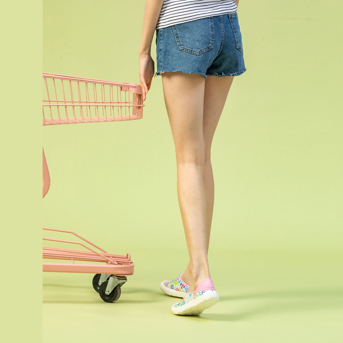 A8001 footwear photo 5