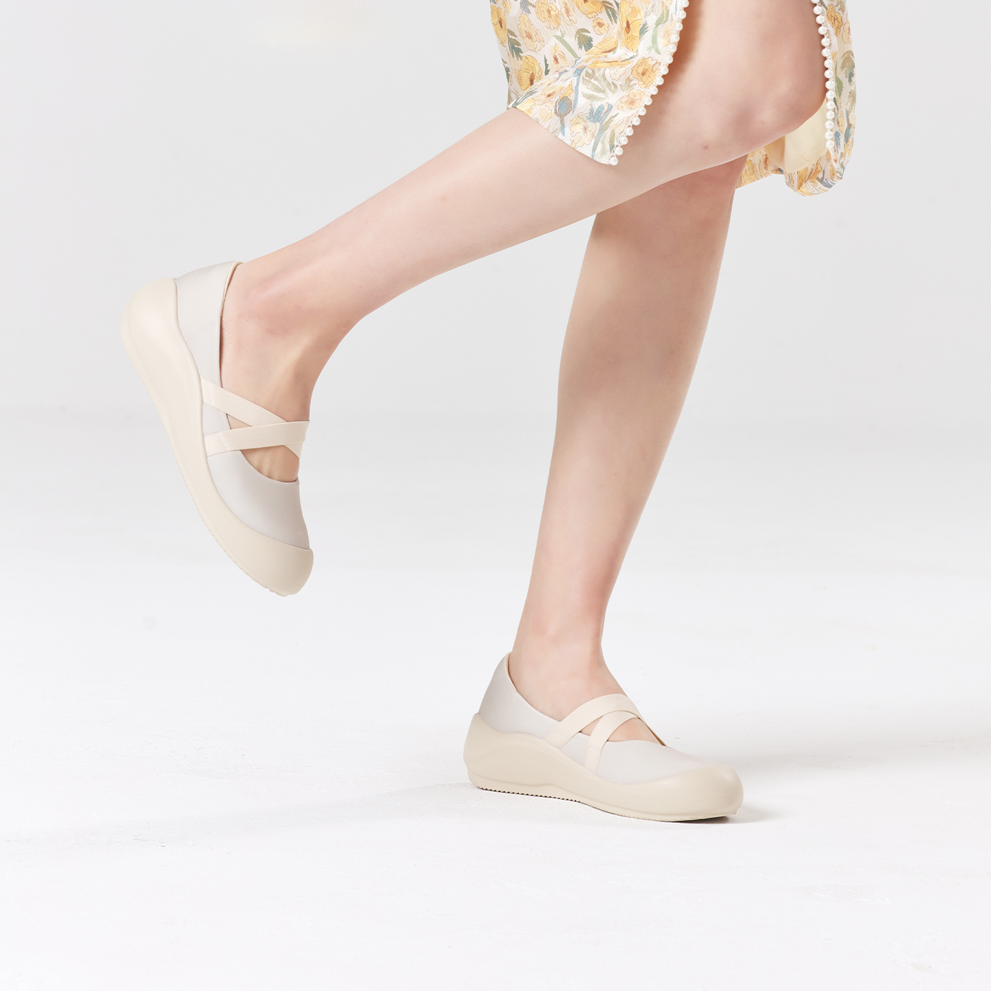 B1004 footwear photo 20
