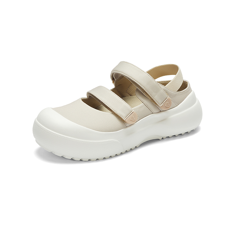 B1007 footwear photo 16