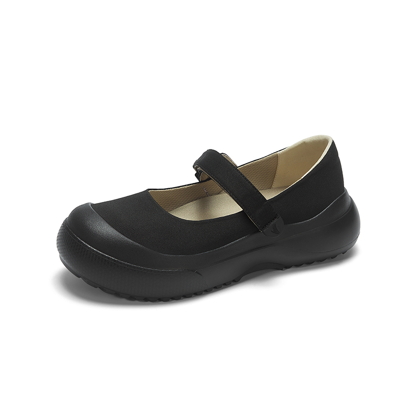 B1009 footwear photo 16