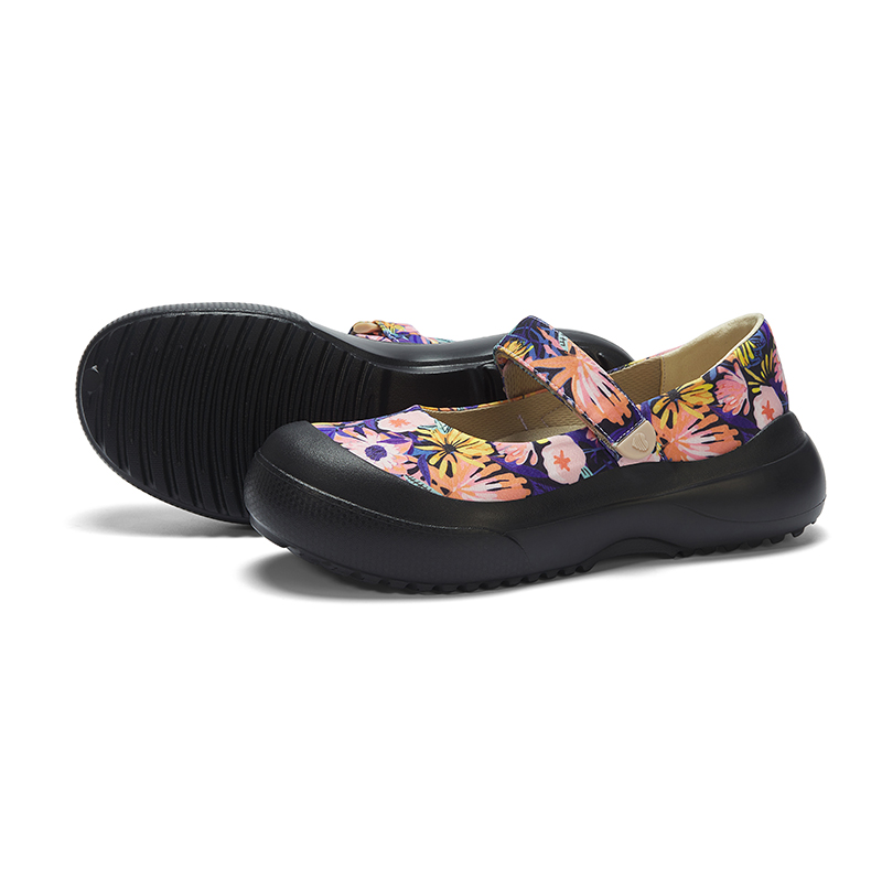 B1009 footwear photo 3