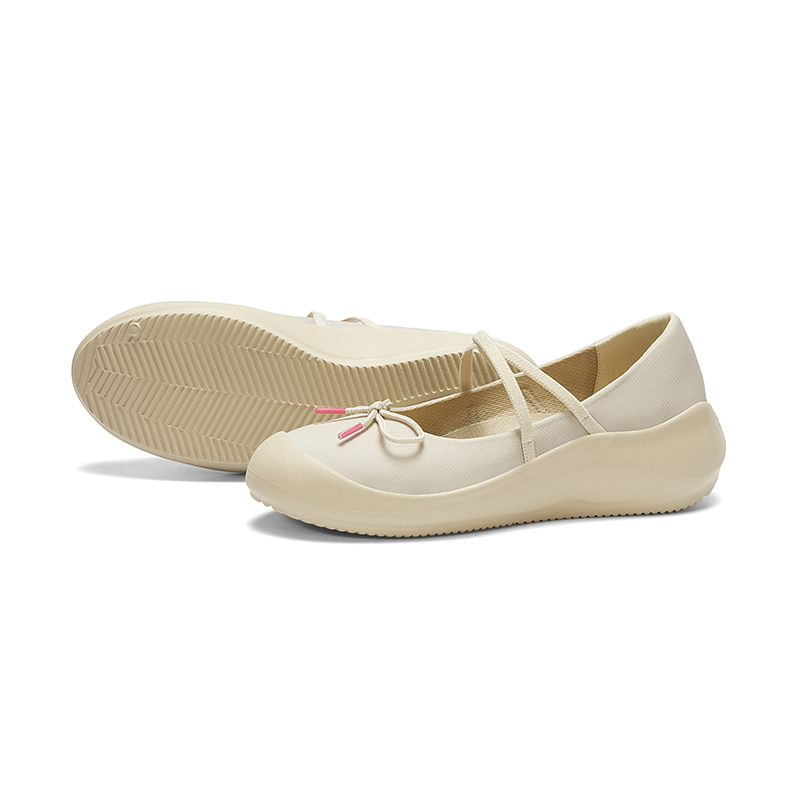 B1012 footwear photo 10