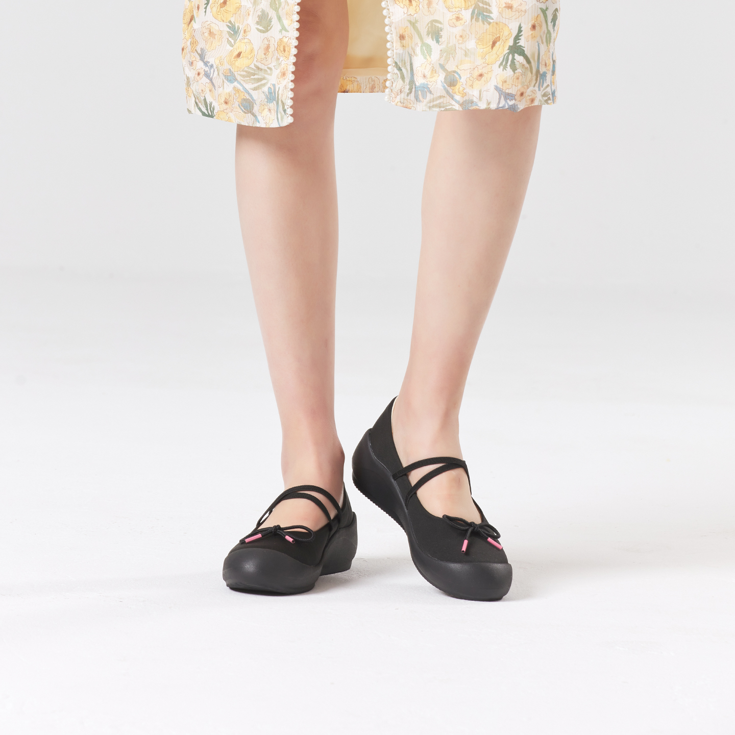 B1012 footwear photo 4