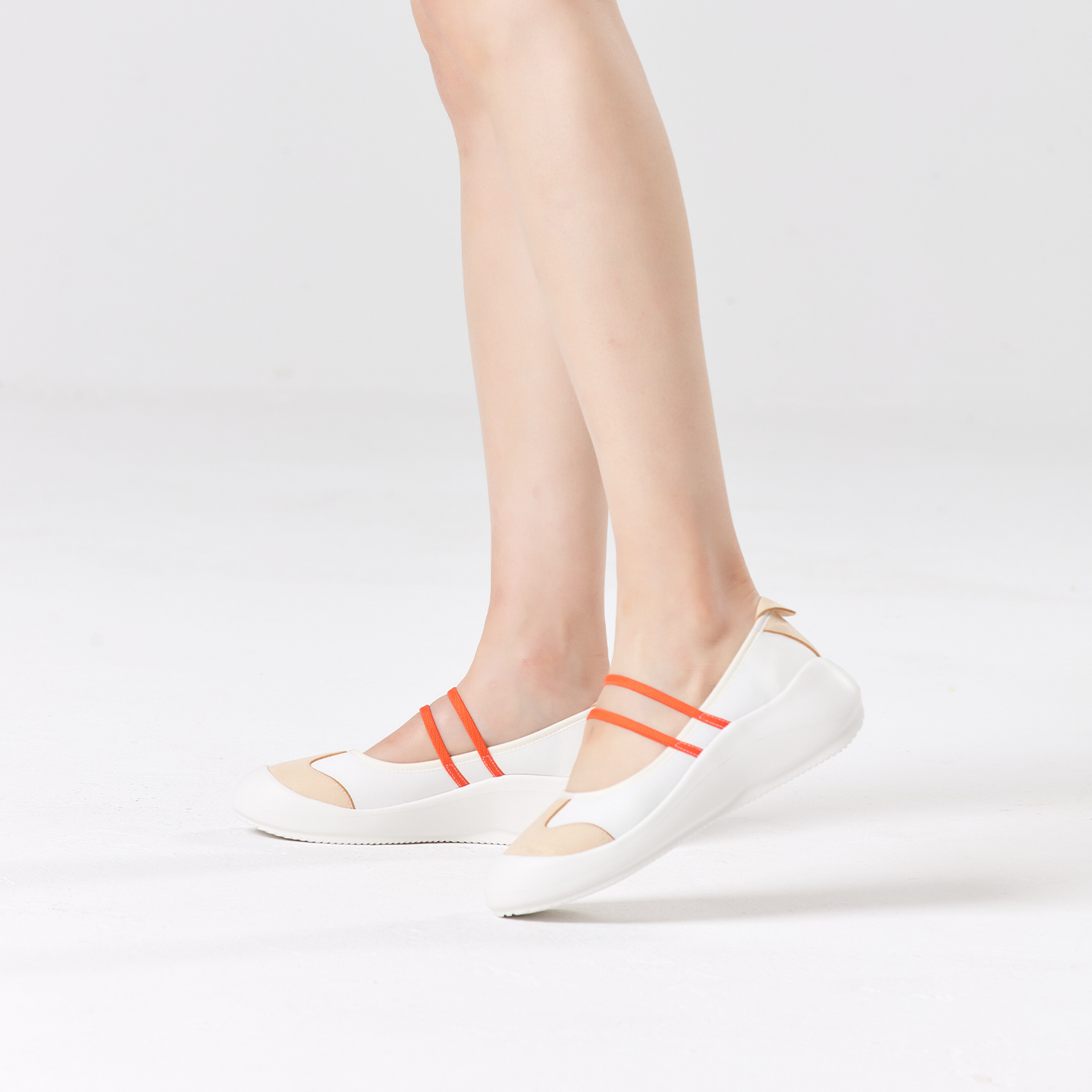 B1015 footwear photo 6
