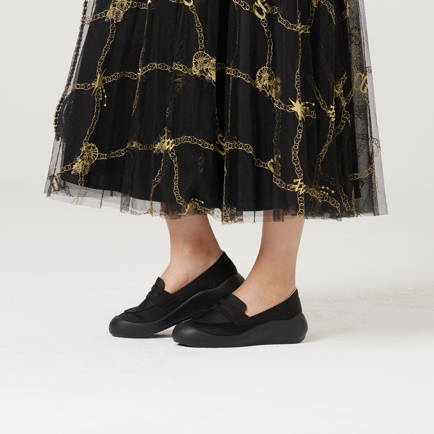 B1203 footwear photo 11