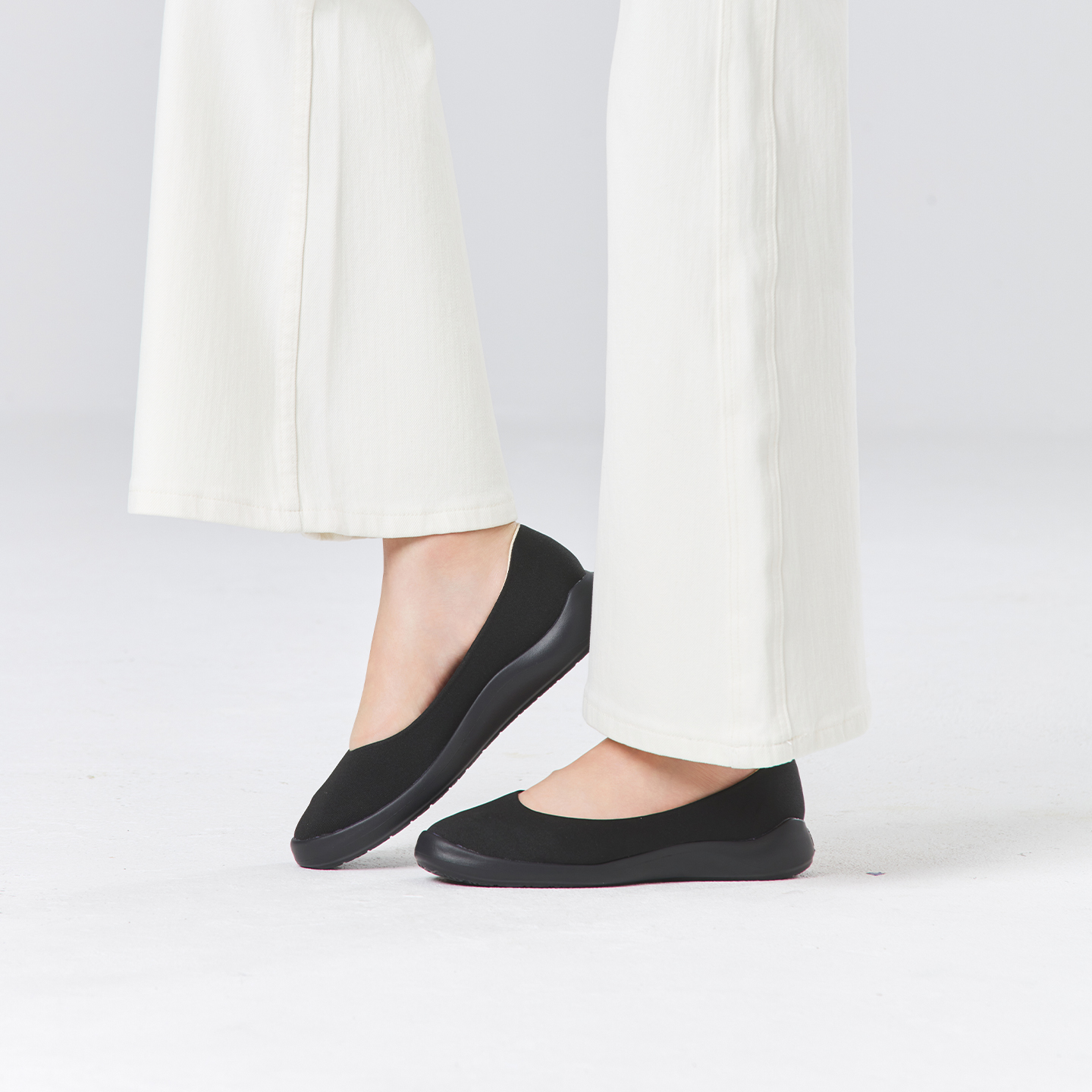 B2004 footwear photo 32