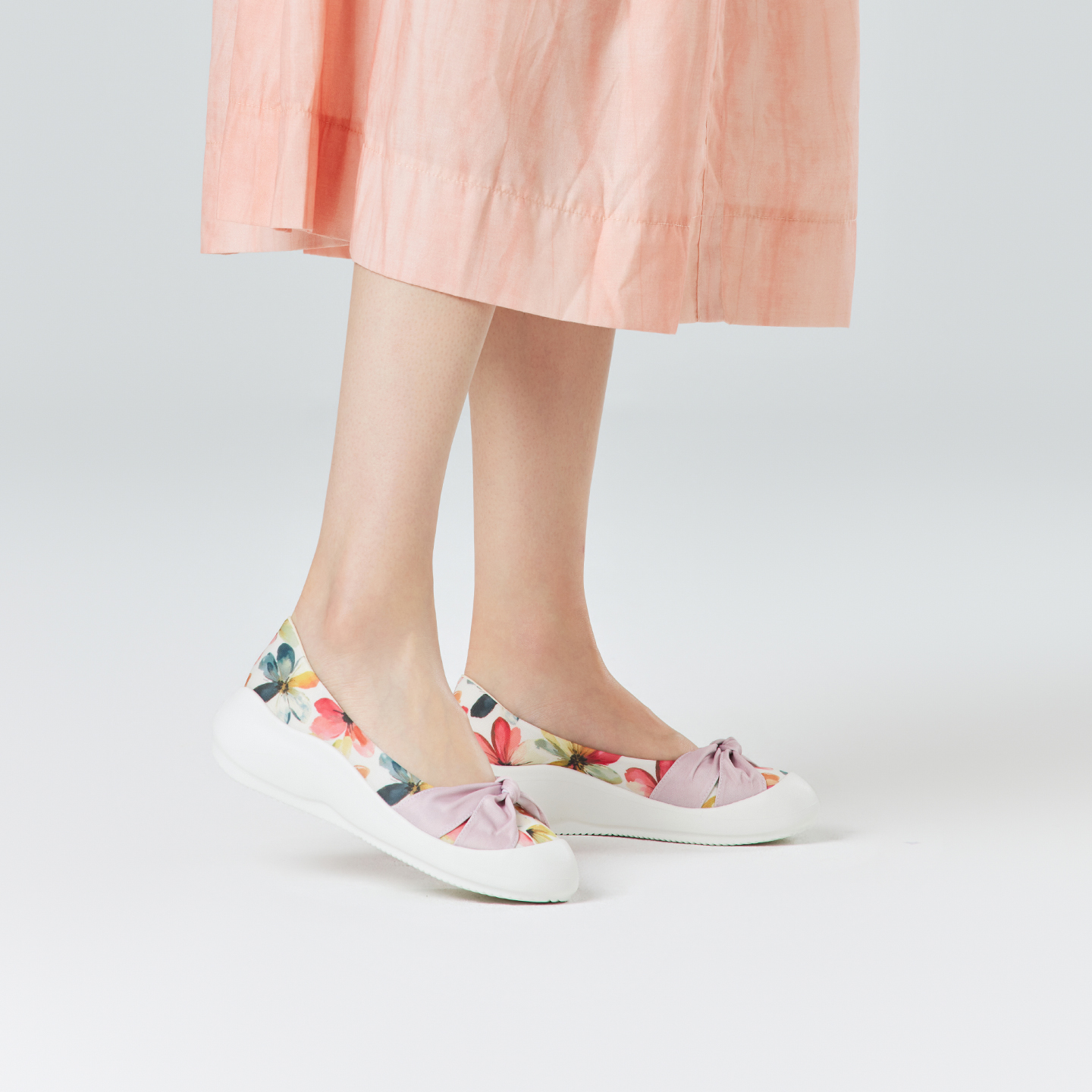 B2009 footwear photo 6