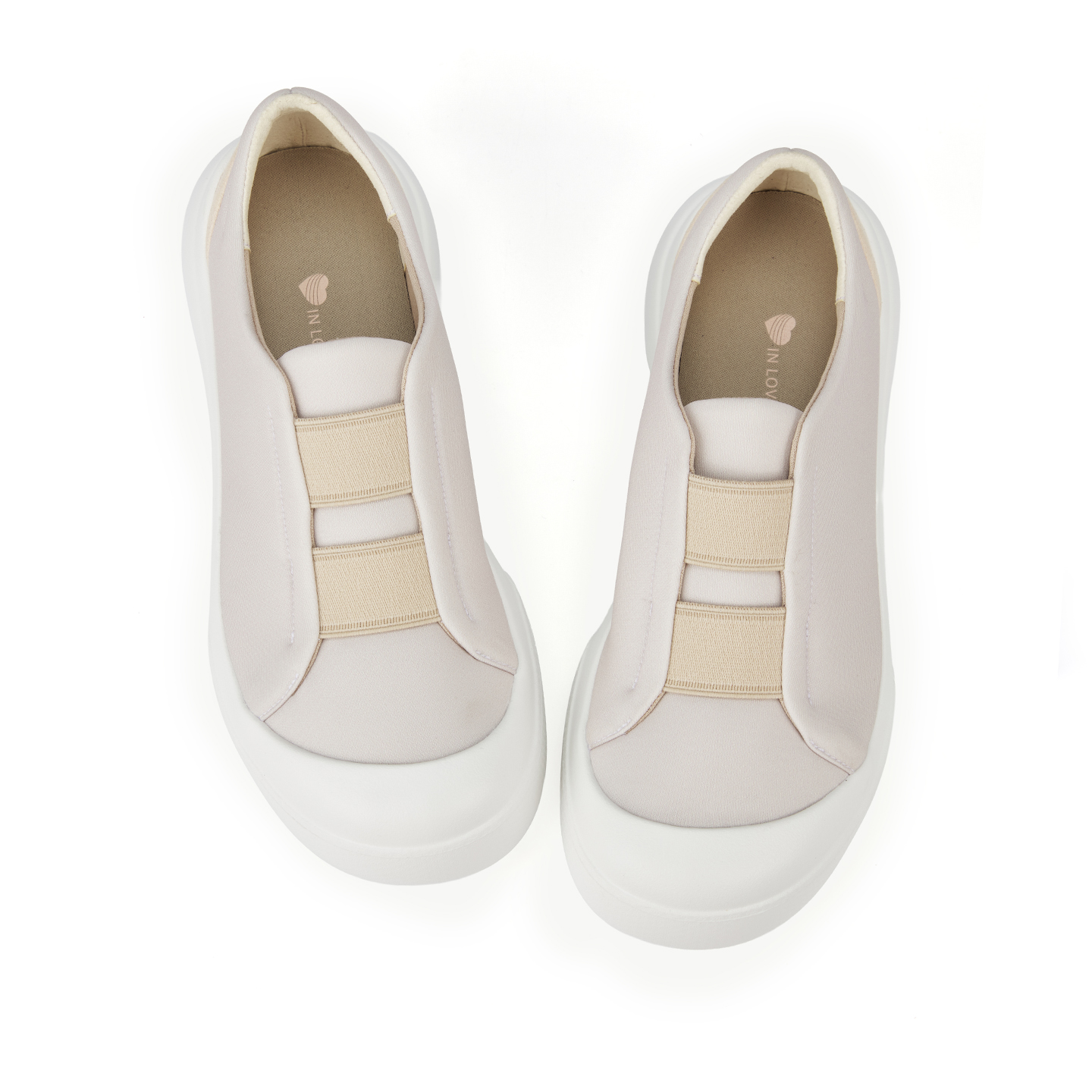 B2012 footwear photo 3