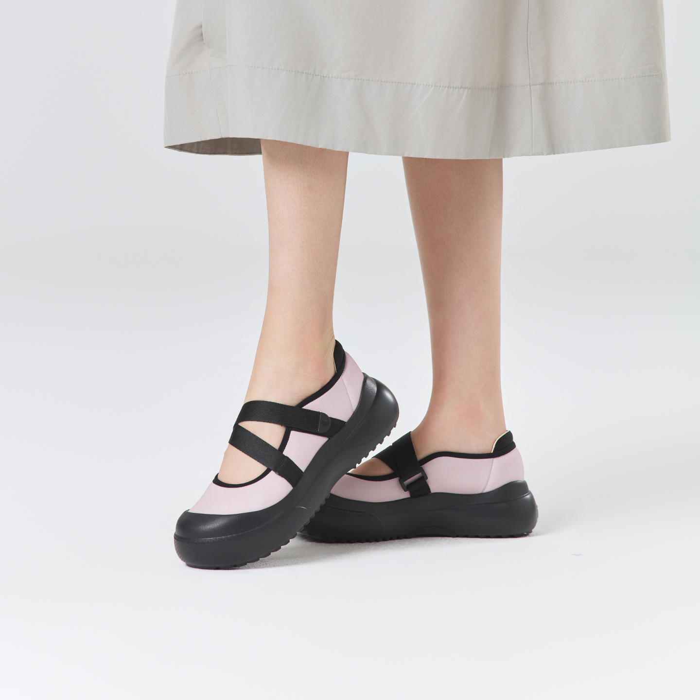 B2013 footwear photo 11