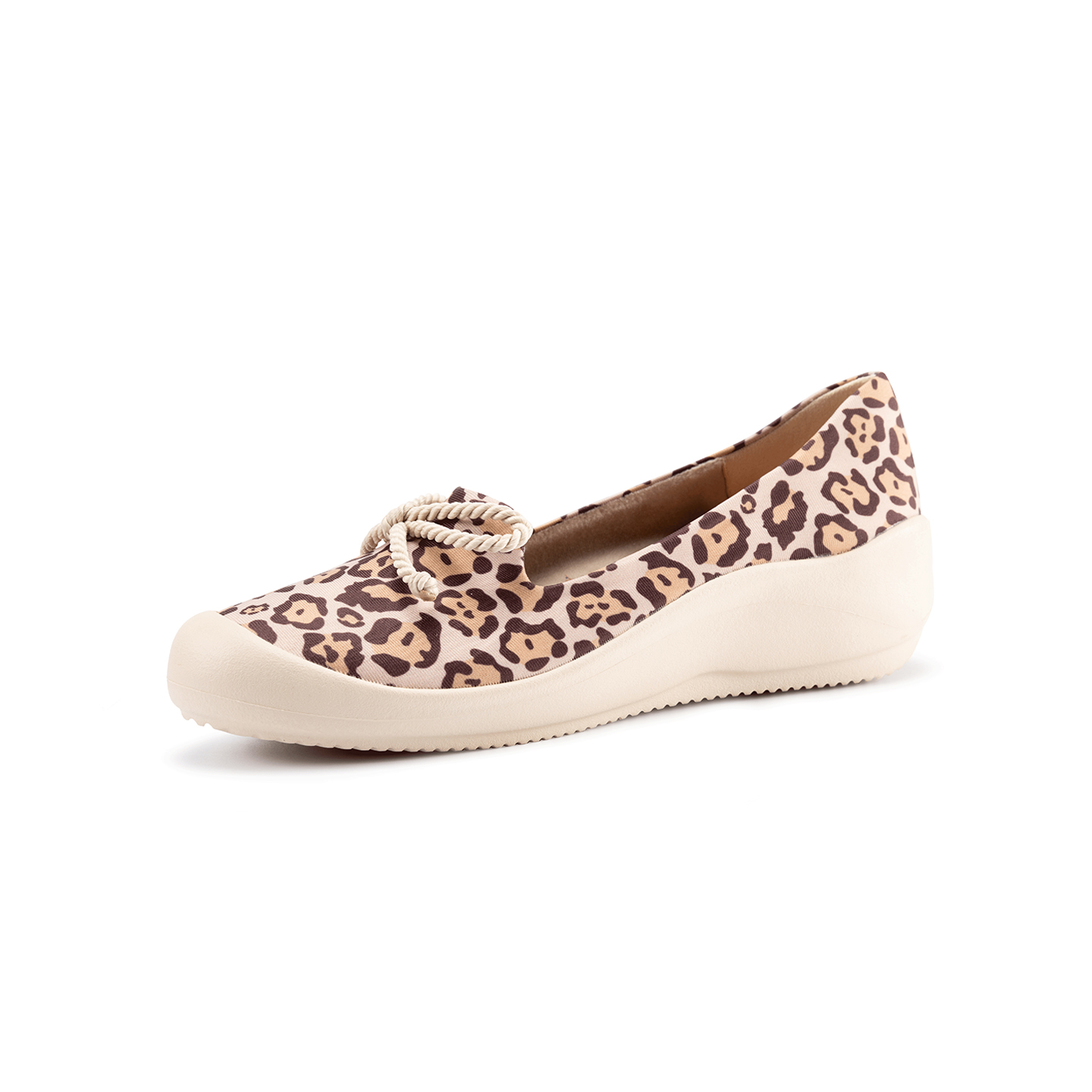 B2020 footwear photo 3